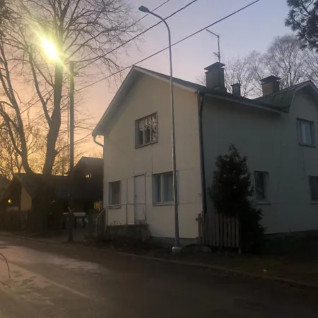 Puutaloasunto 1 Km Turun Aurajoelta Foeriltae