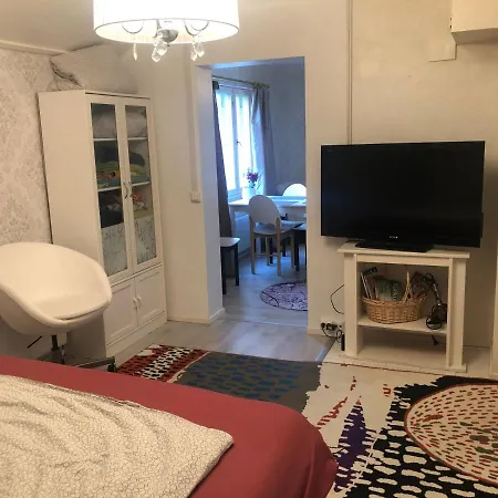 Puutaloasunto 1 Km Turun Aurajoelta Foeriltae